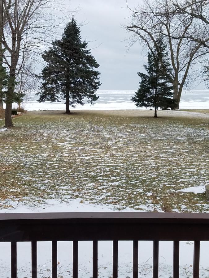 פונד דו לאק Cozy Cottage On Lake Winnebago מראה חיצוני תמונה